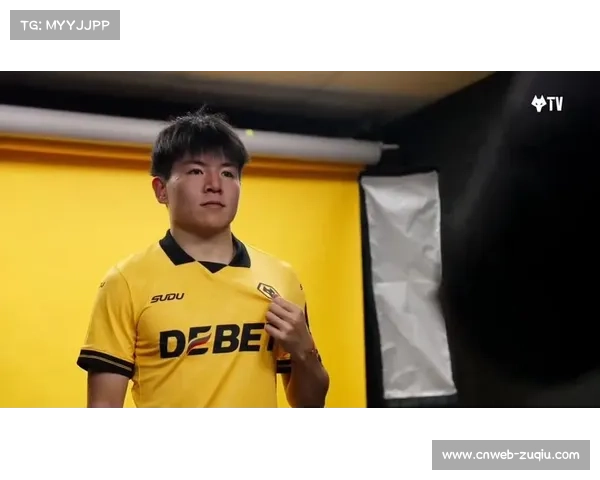 中国球员徐彬加盟狼队：签约五年，先租借至巴恩斯利适应英甲